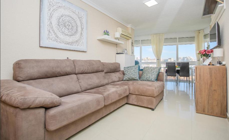 Maravilloso En Primera Línea De Playa Apartamento Benalmádena